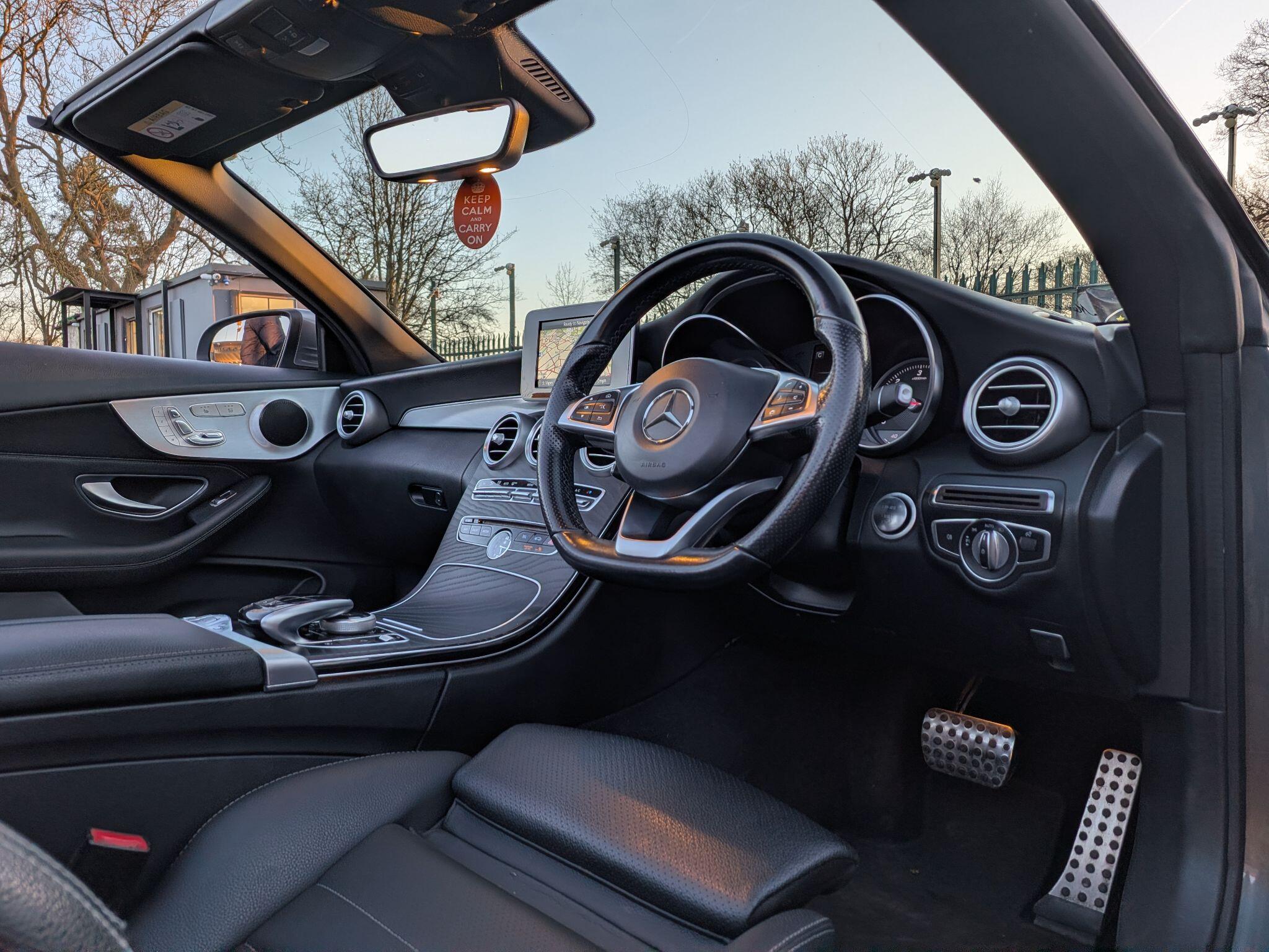 Mercedes-Benz C Class view 27