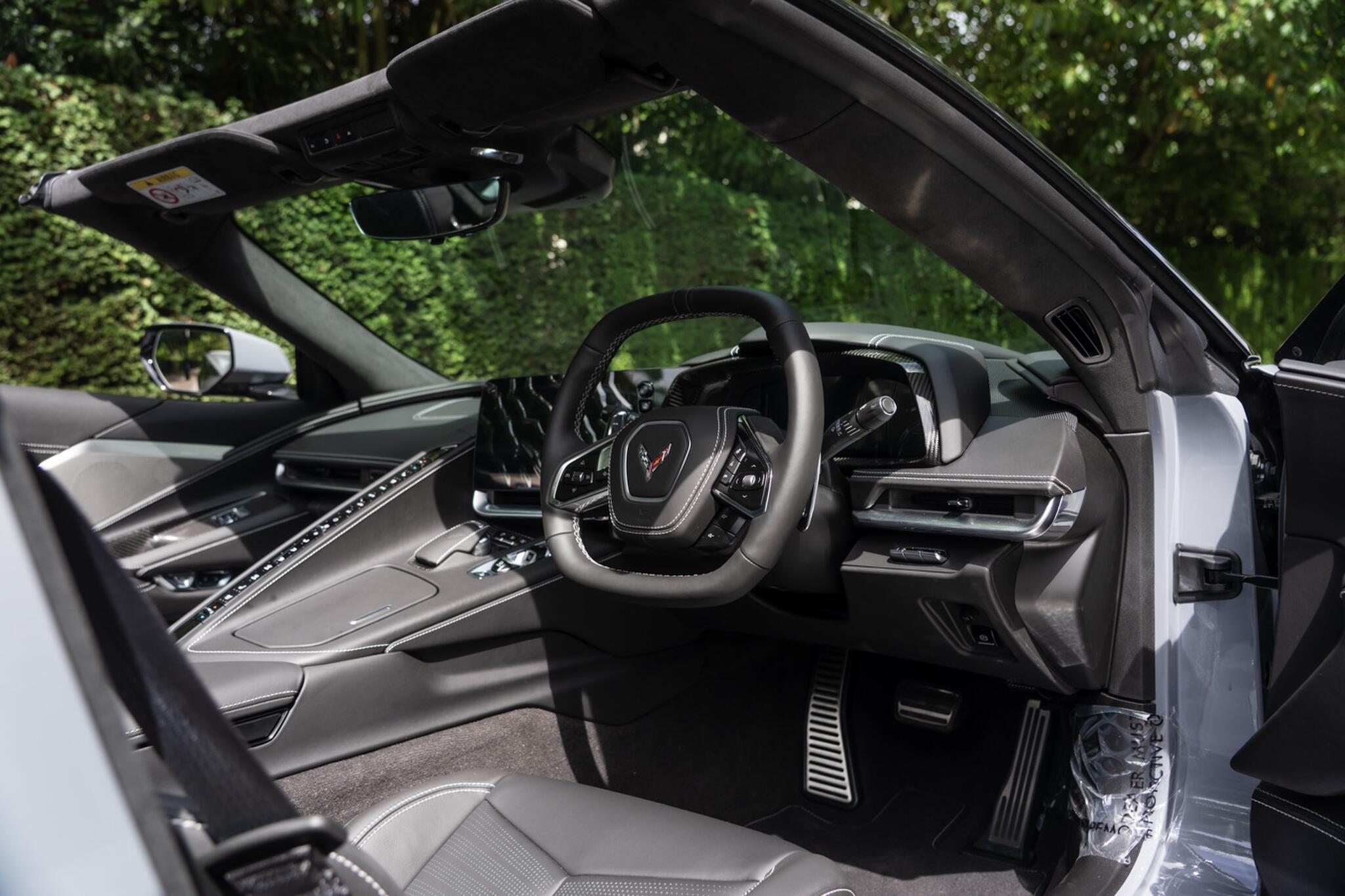 Chevrolet Corvette Stingray view 28
