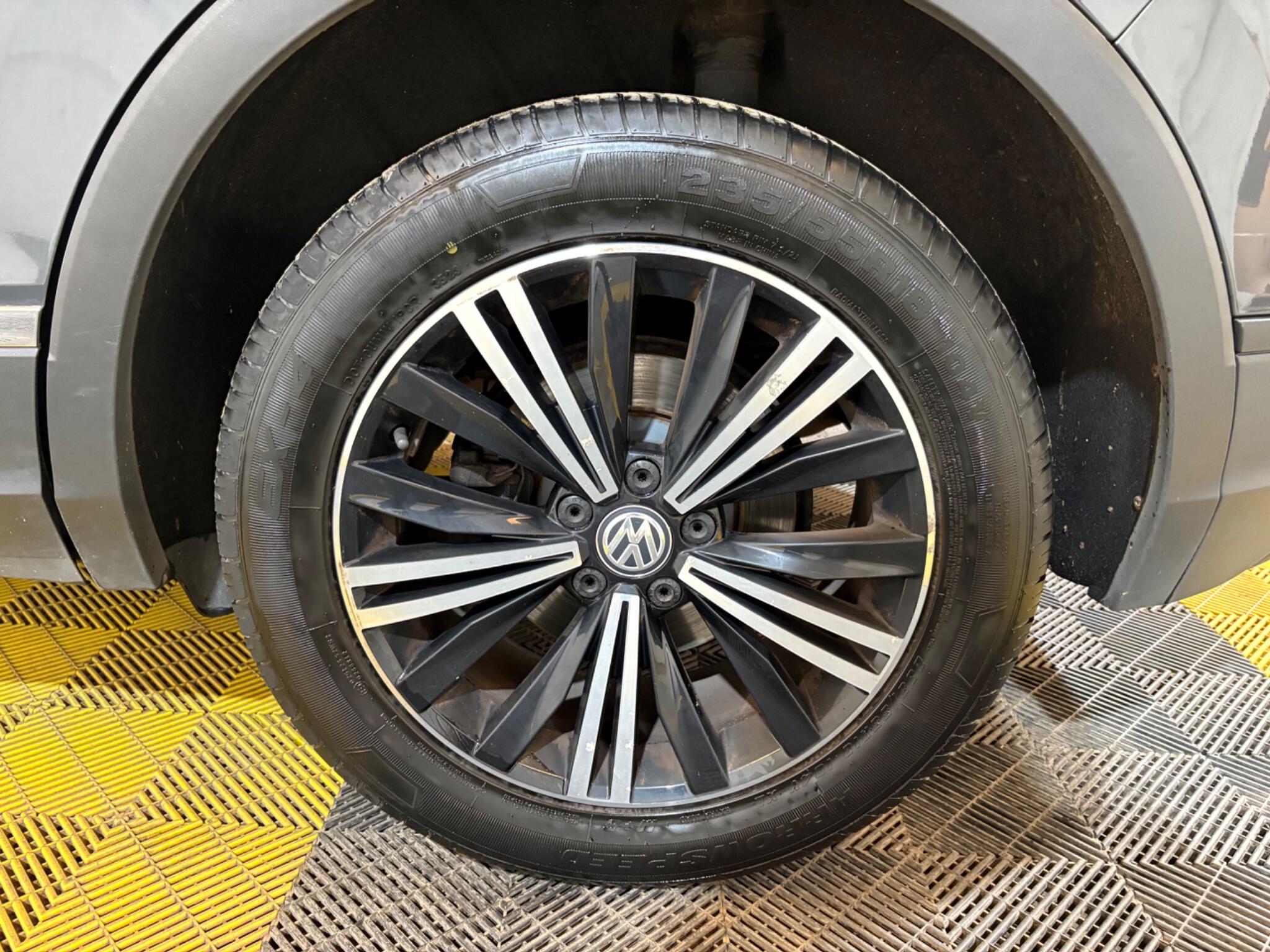 Volkswagen Tiguan view 71