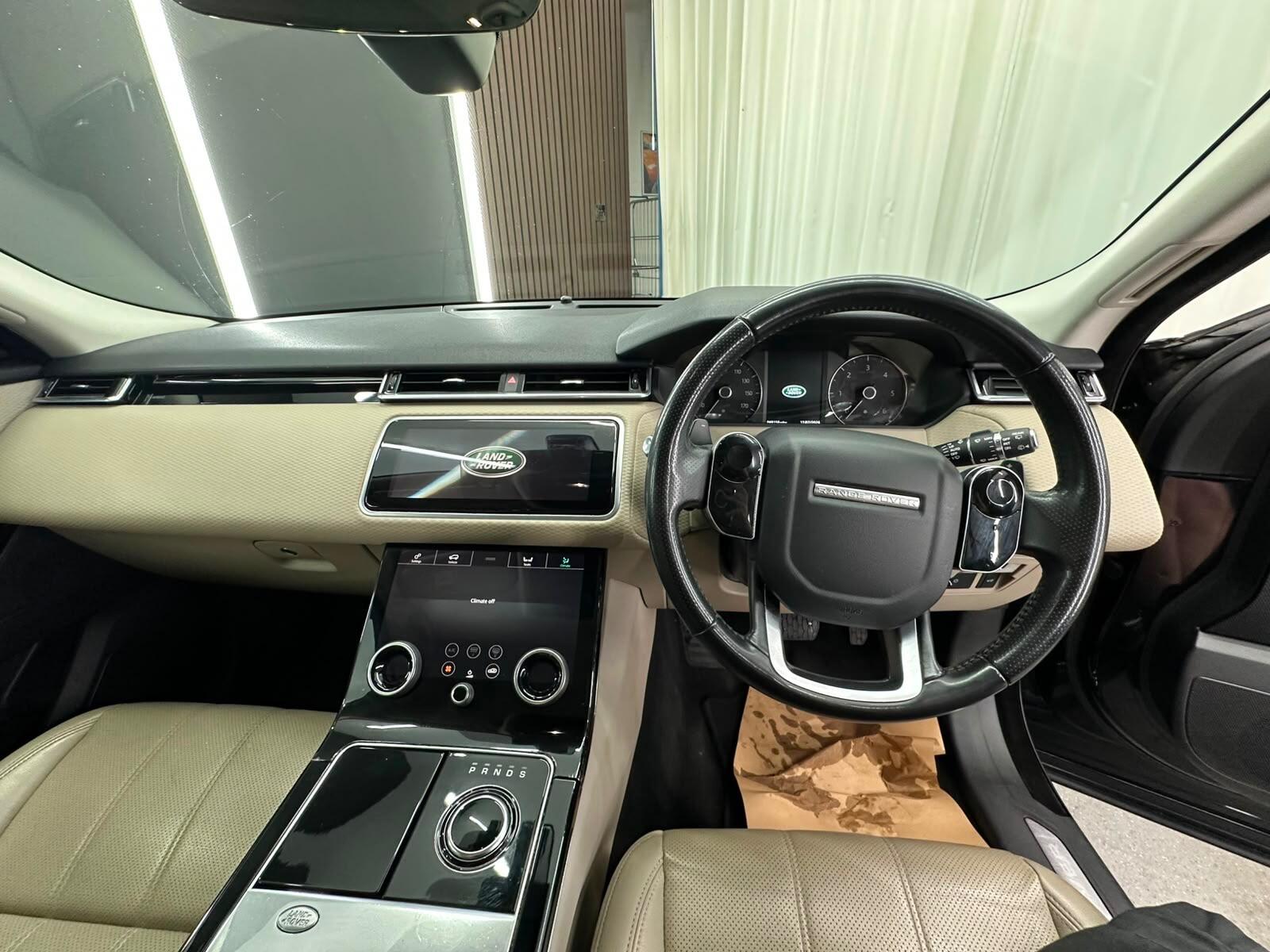 Land Rover Range Rover Velar view 35
