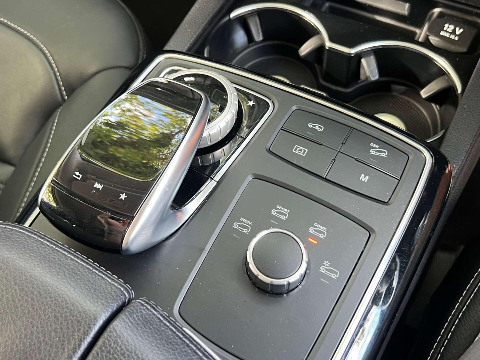 Mercedes-Benz GLE view 60