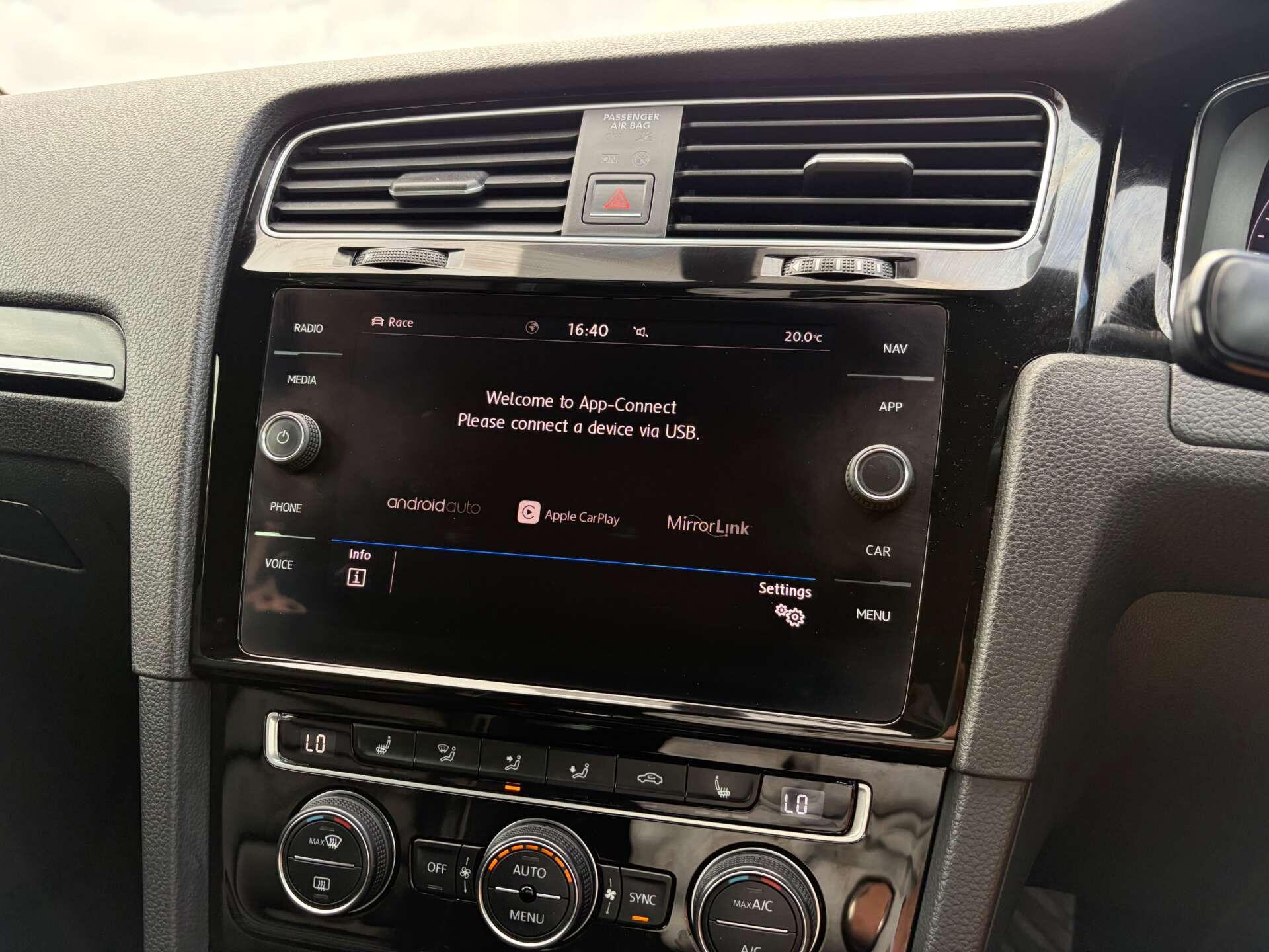 Volkswagen Golf view 48