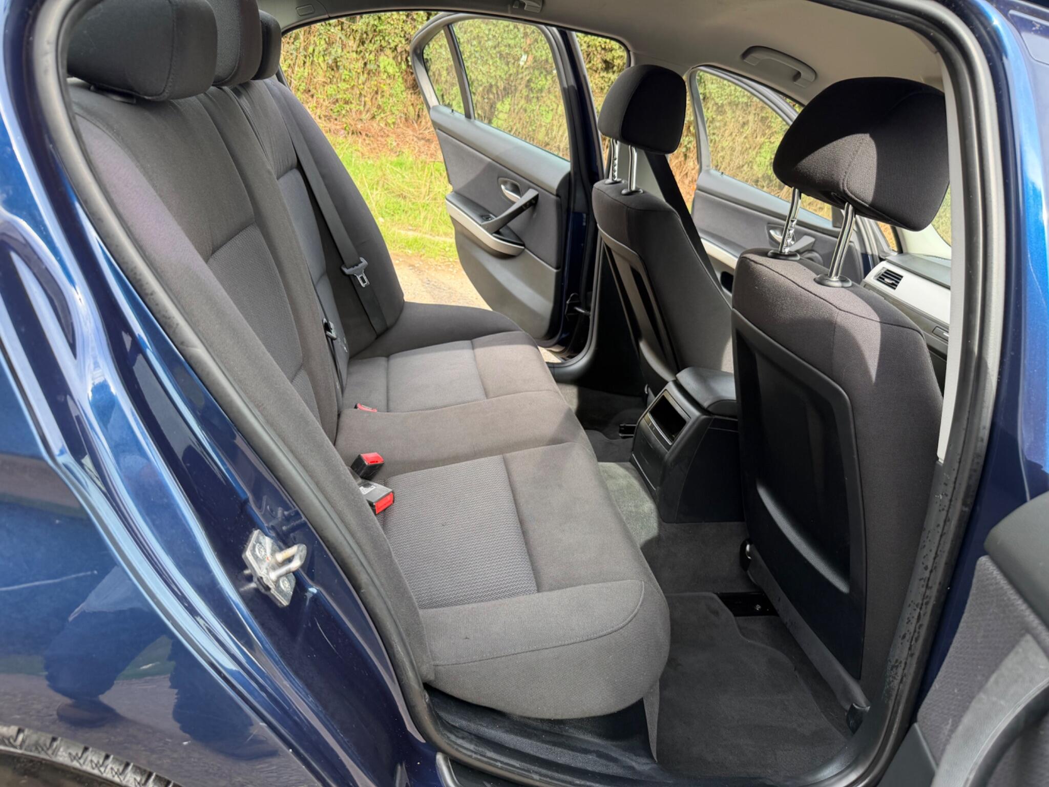 BMW 3 Series view 13