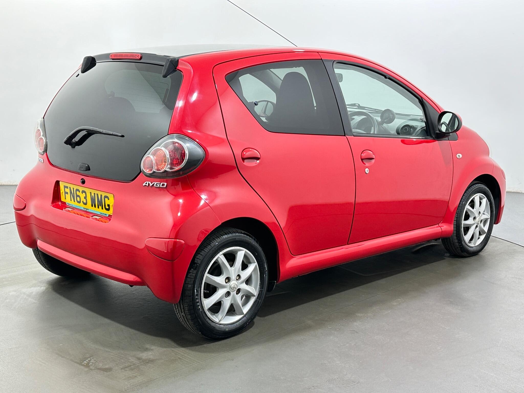 Toyota Aygo view 8