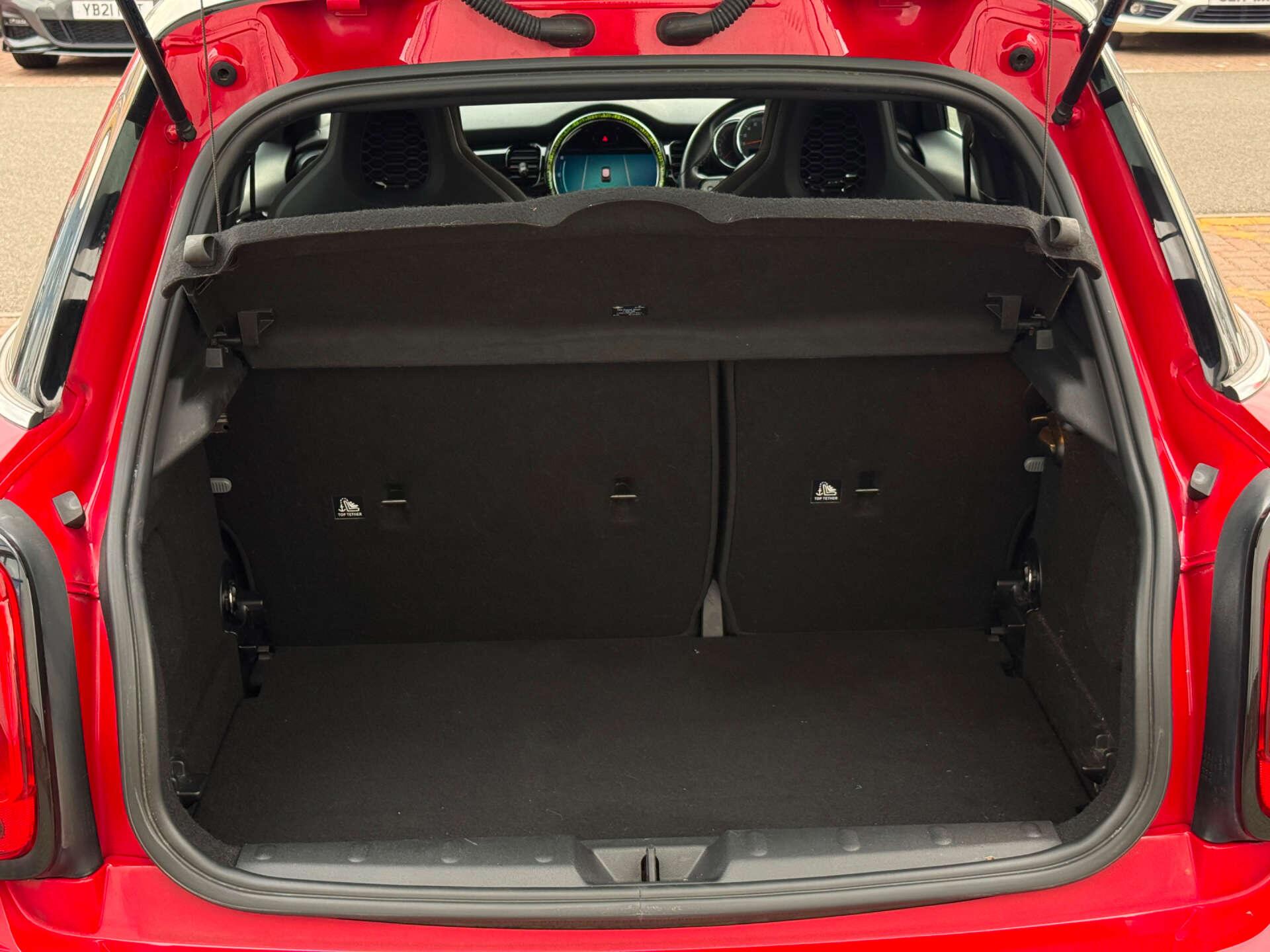 Mini Cooper view 33