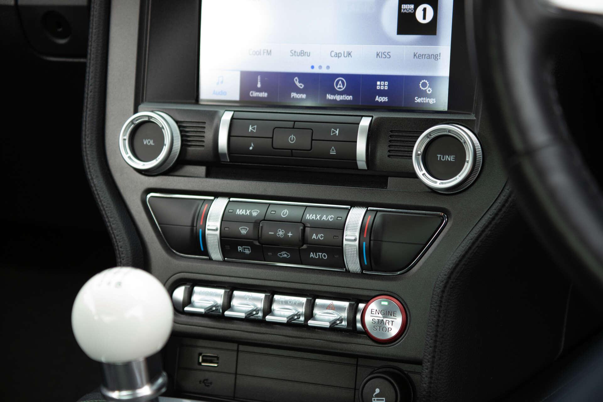 Ford Mustang view 48