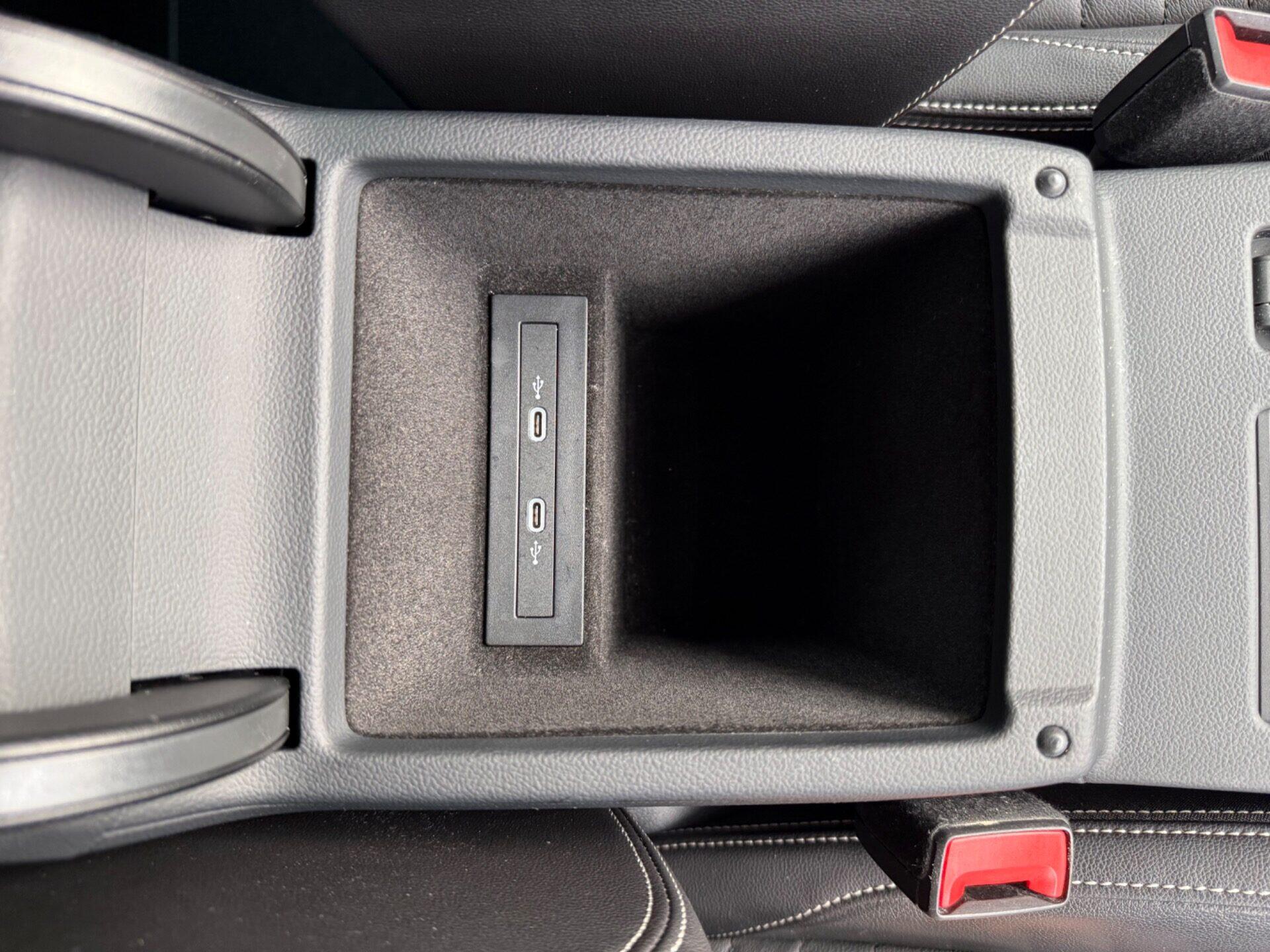 Volkswagen Passat view 55