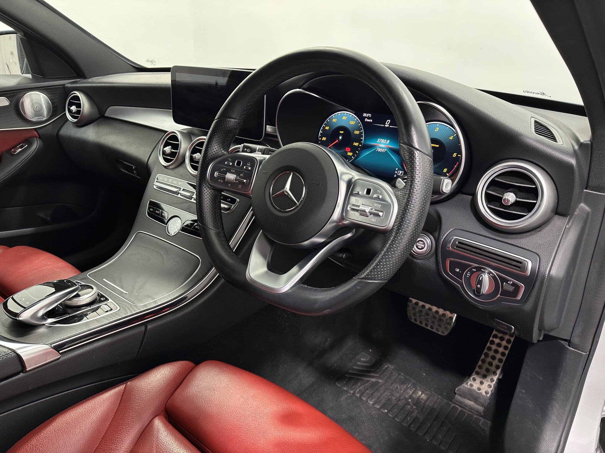 Mercedes-Benz C Class view 11