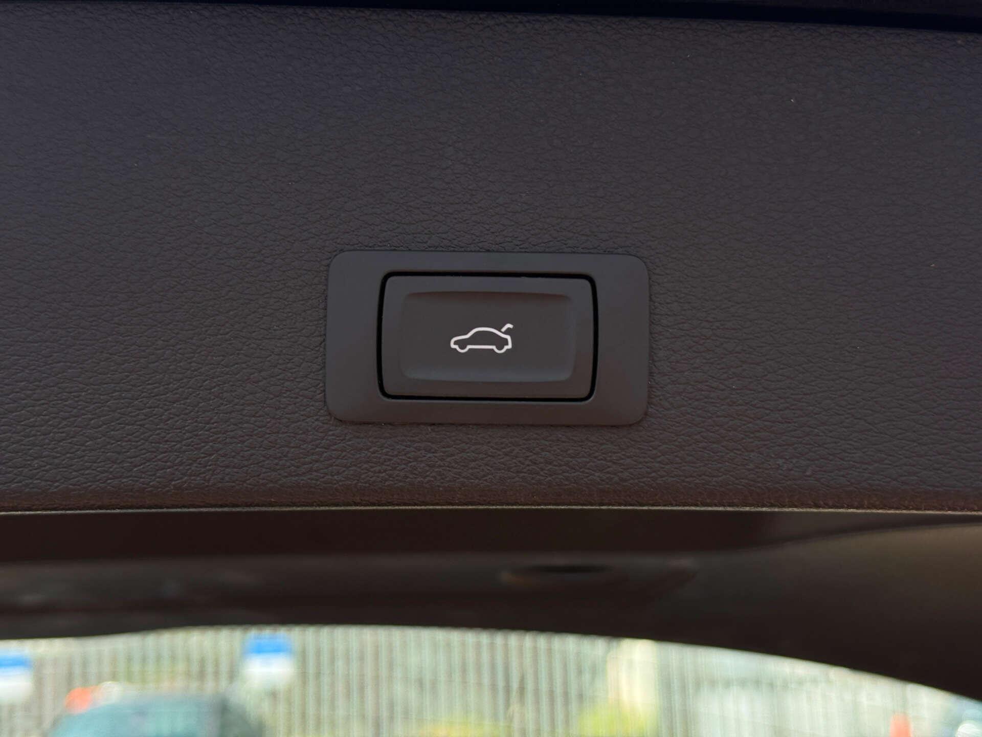 Audi Q2 view 34