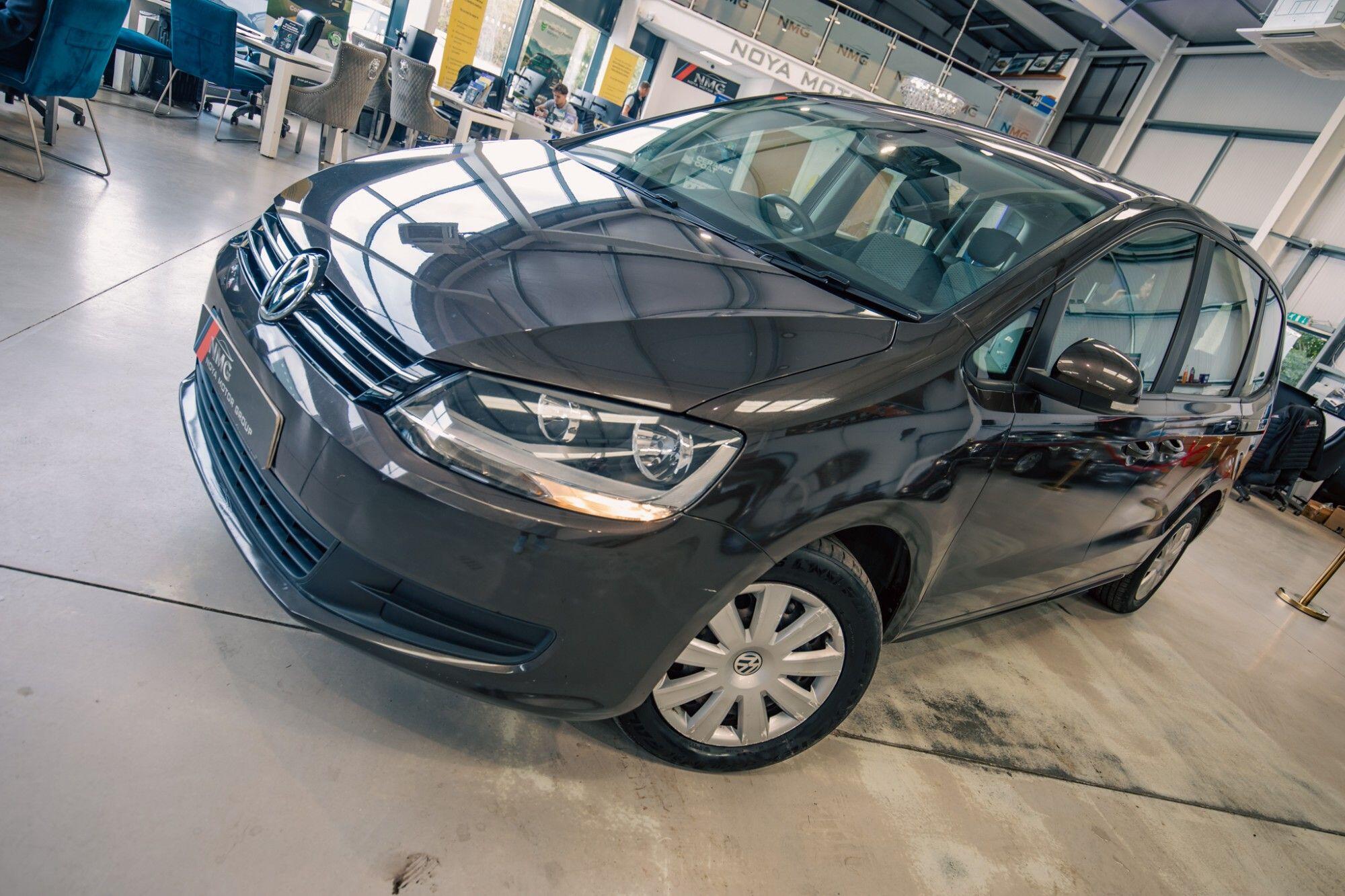 Volkswagen Sharan view 5