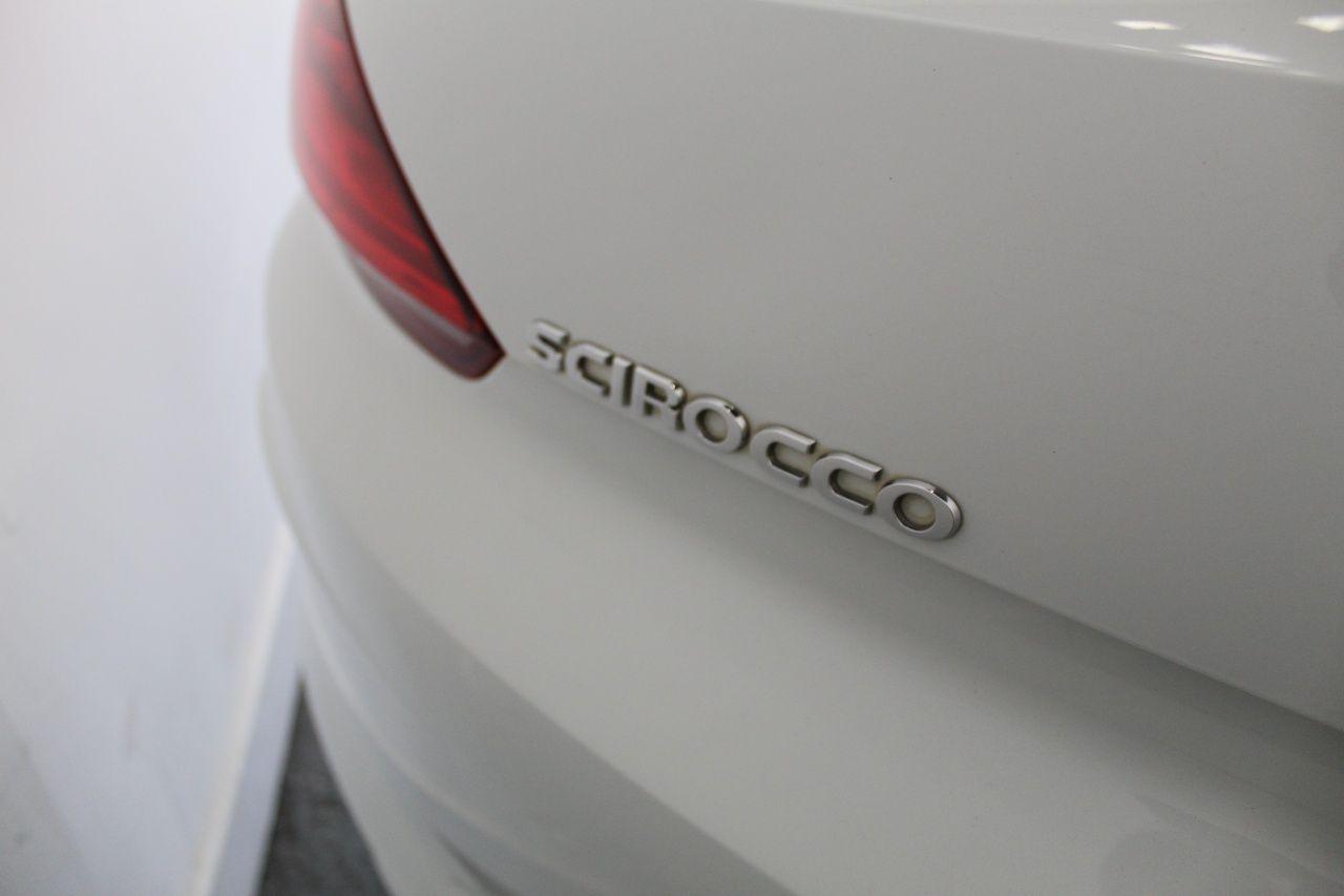 Volkswagen Scirocco view 19
