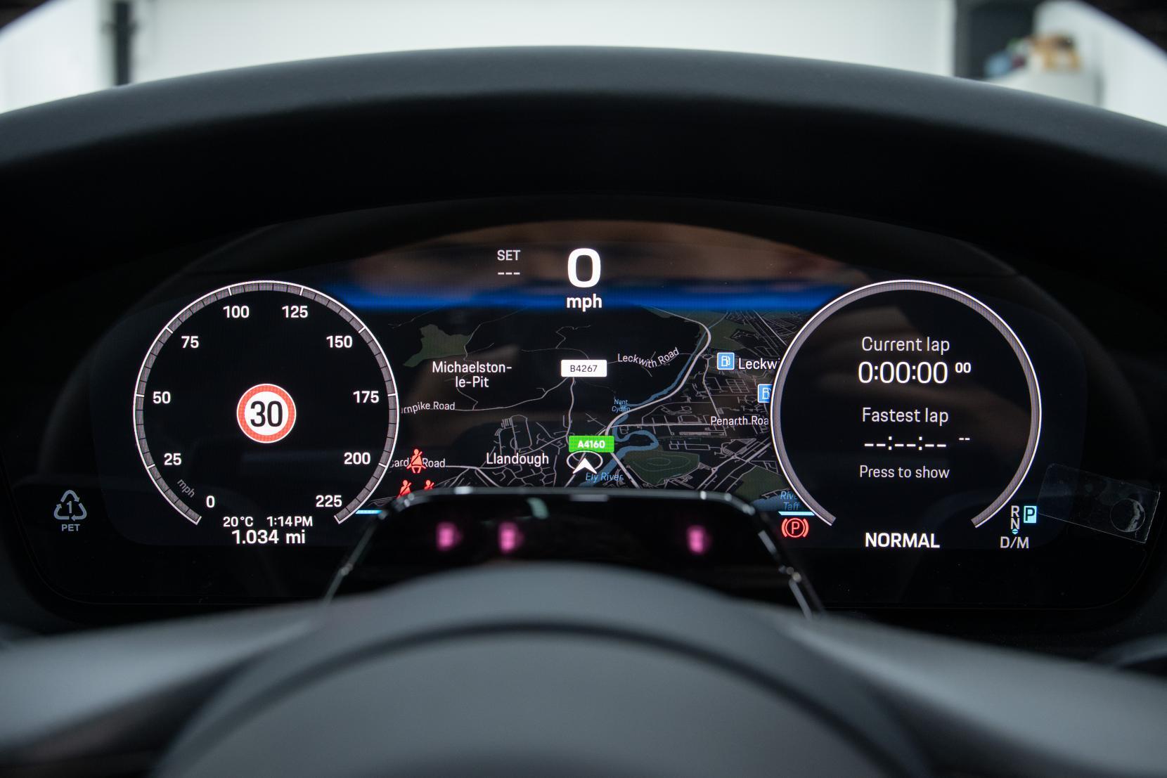 Porsche 911 view 15