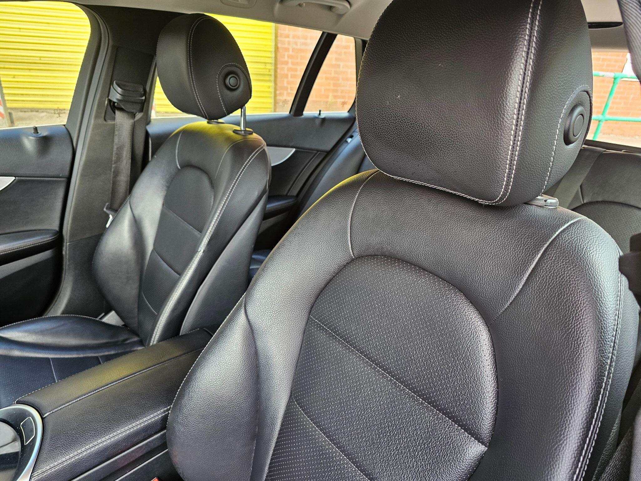 Mercedes-Benz C-Class view 14