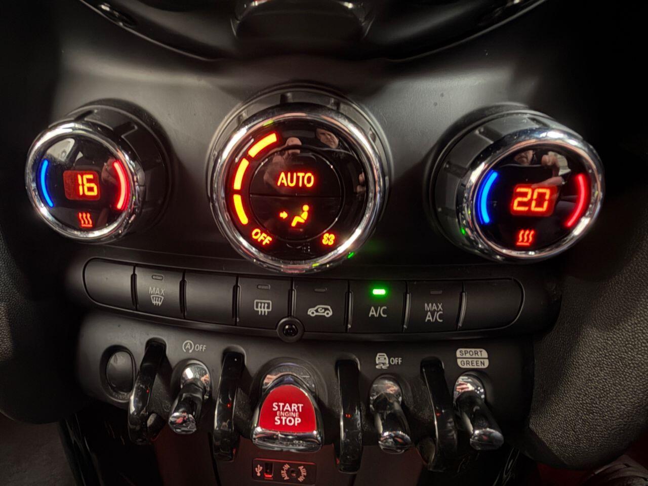 Mini Cooper view 44