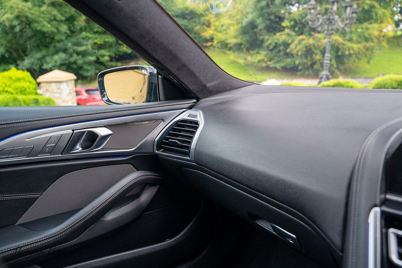 BMW 8 Series view 49