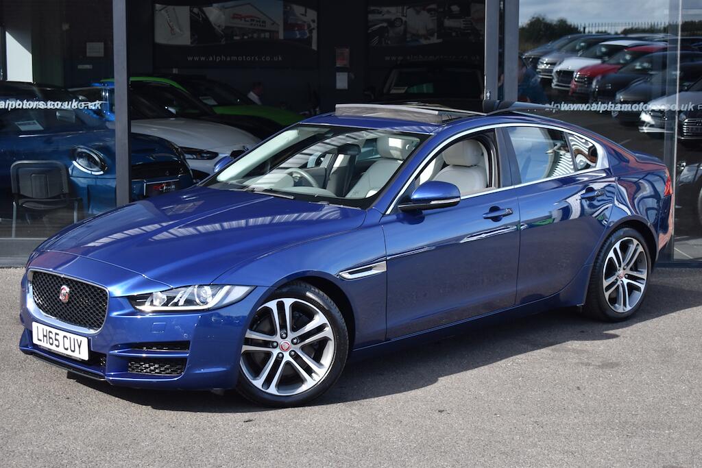 Jaguar Xe view 6