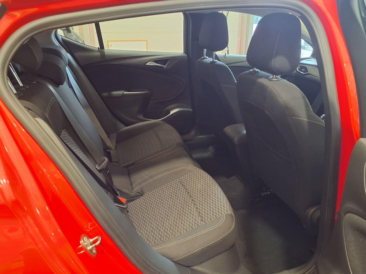 Vauxhall Astra view 11