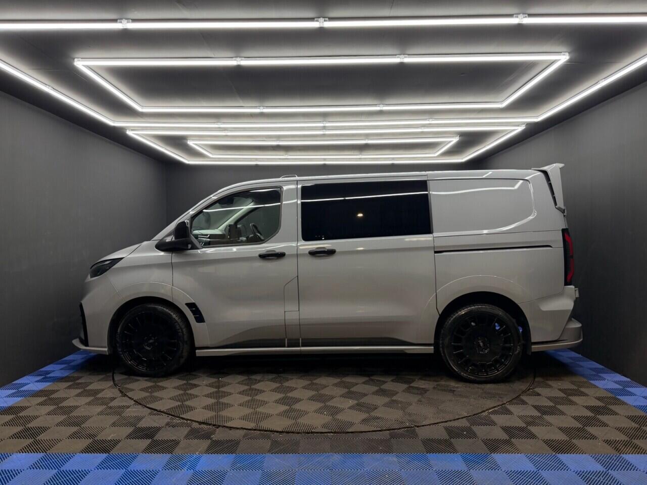 Ford Transit Custom view 11