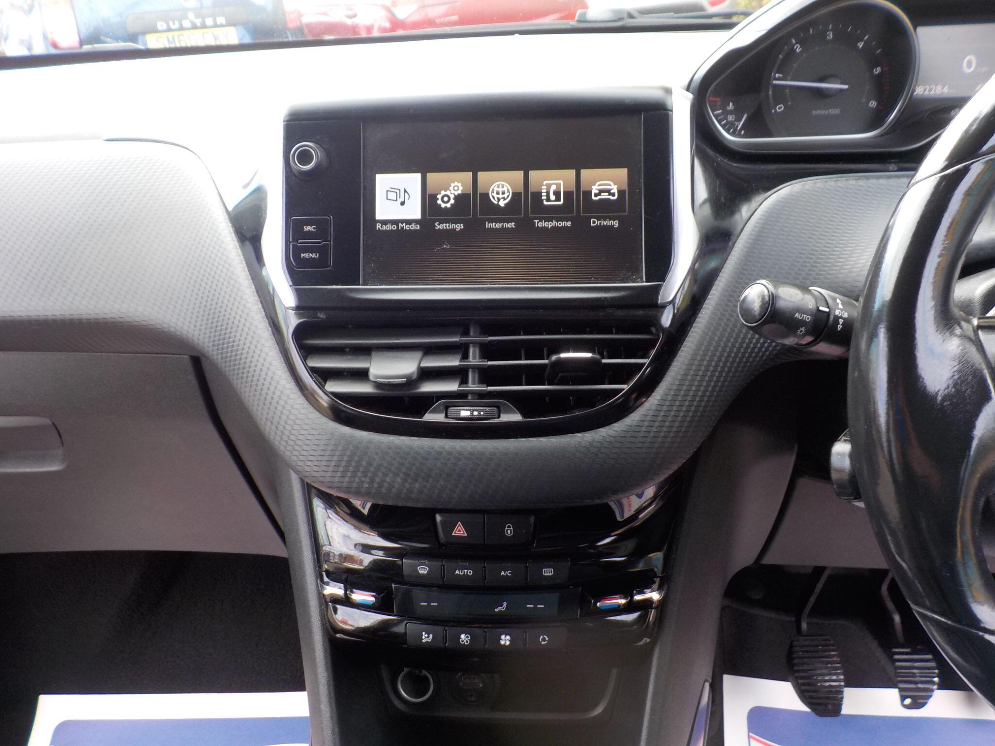 Peugeot 2008 1.6 e-HDi Allure Euro 5 (s/s) 5dr