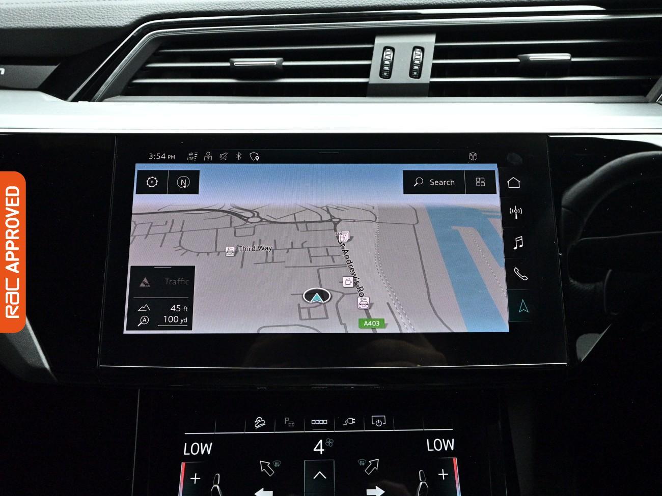 Audi E-Tron view 19