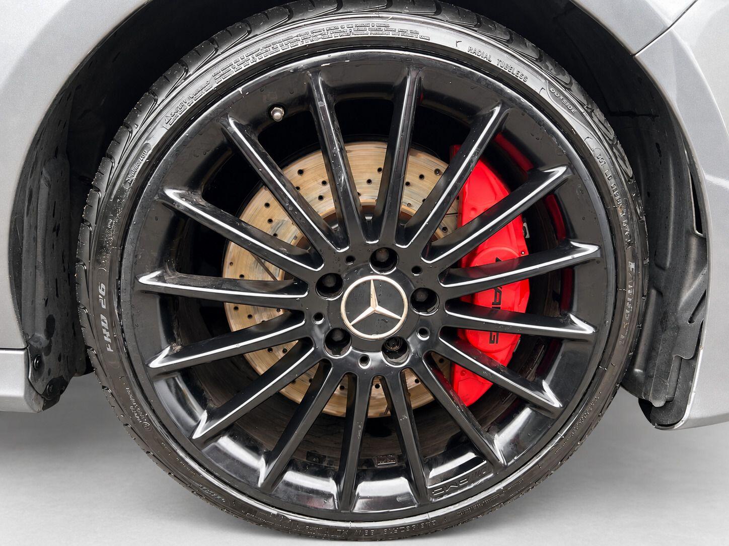 Mercedes-Benz Cla view 12