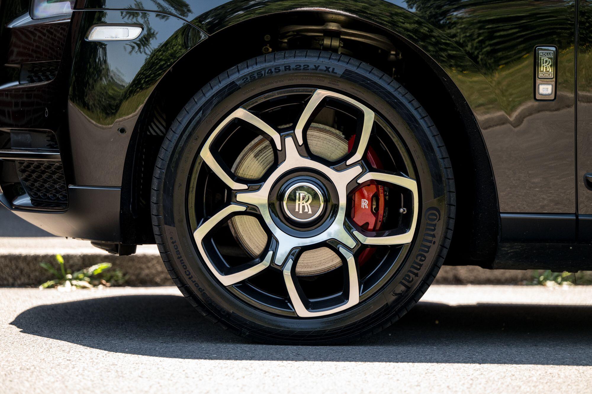 Rolls-Royce Cullinan view 37