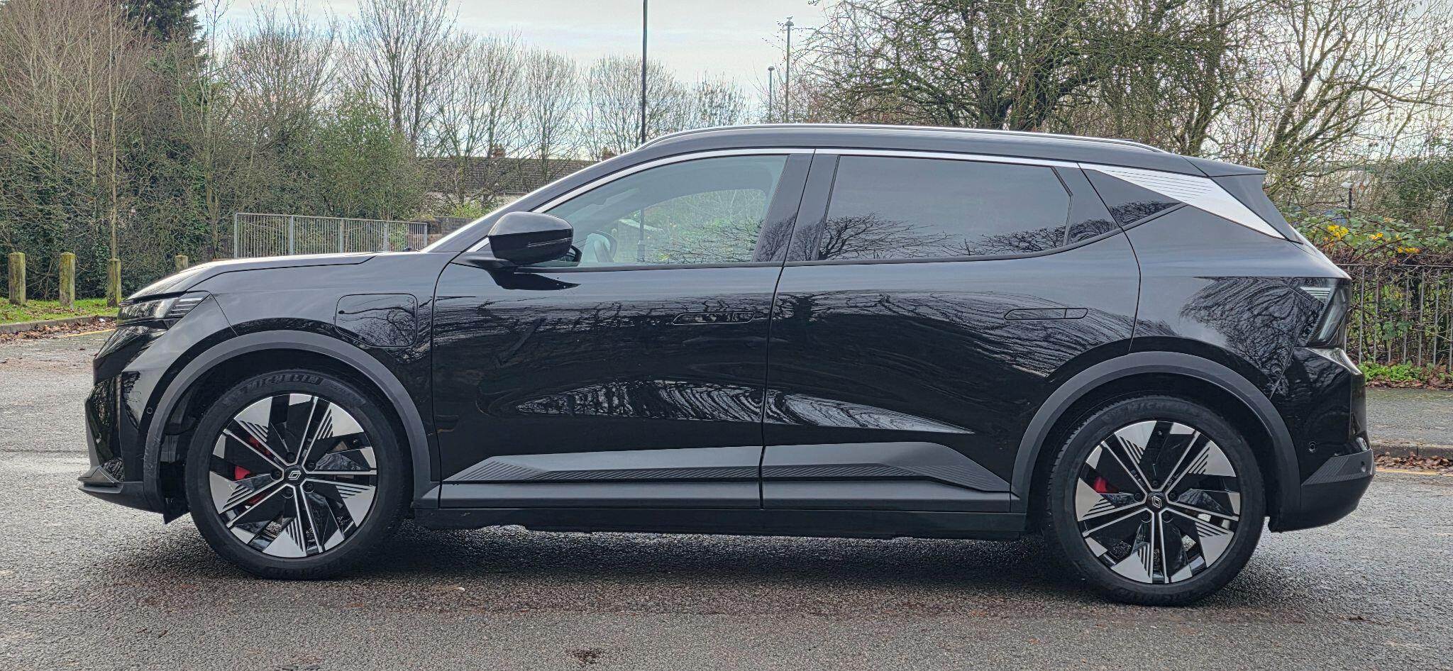 2025 Renault Scenic E-Tech long range 87kWh techno Auto 5dr (22kW Charger) • 186 miles image 4