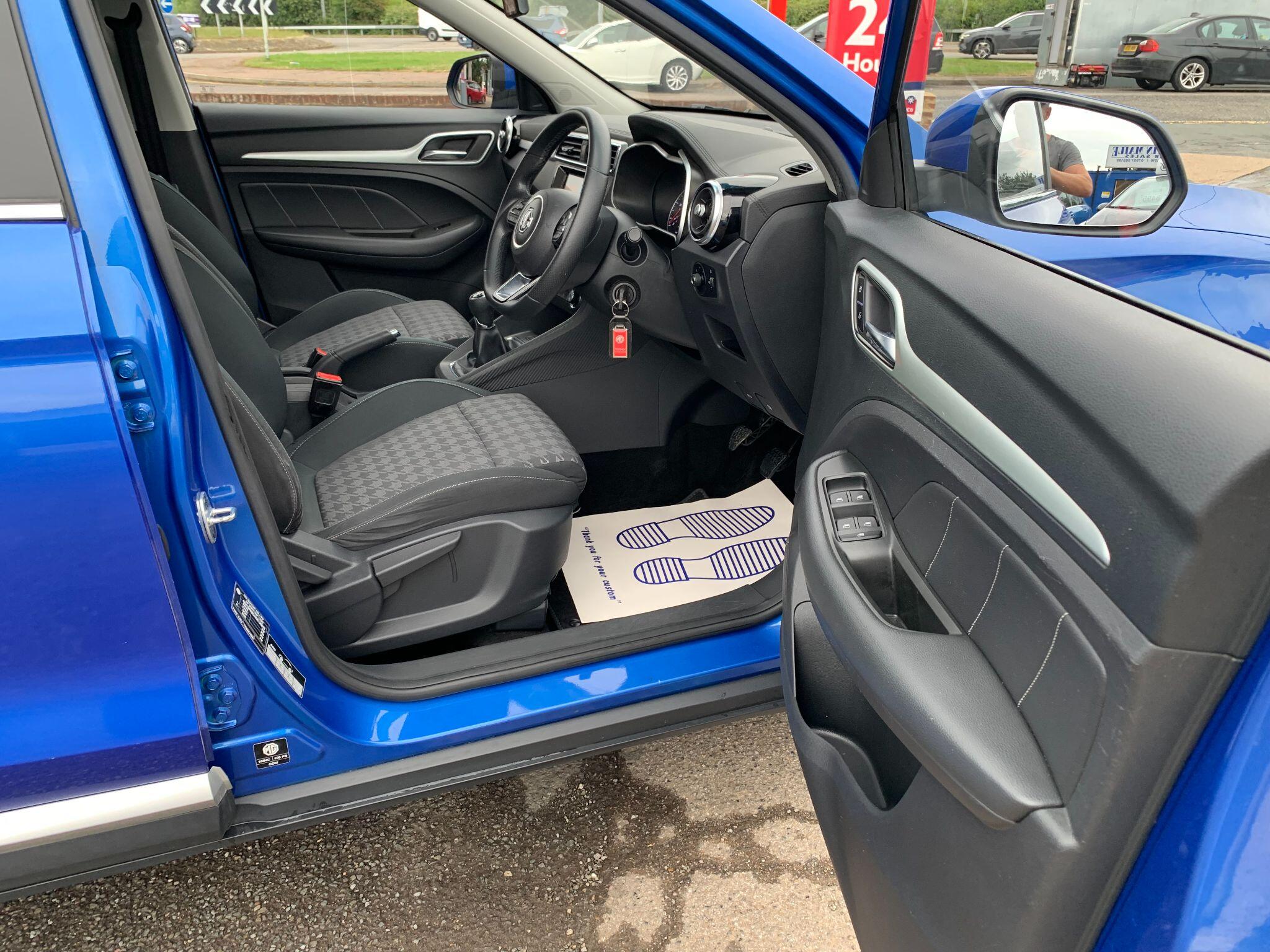 MG MG ZS view 12