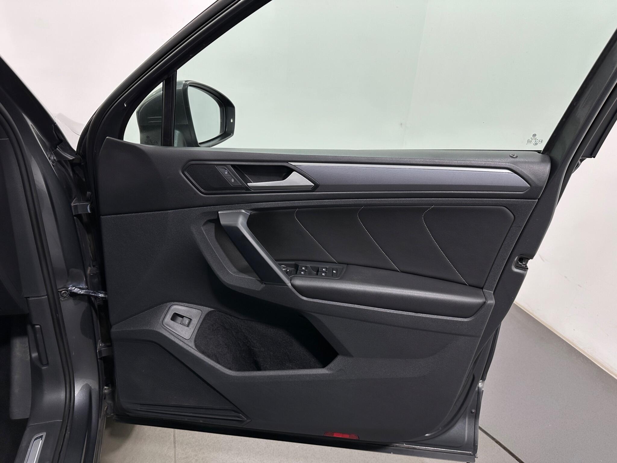 Volkswagen Tiguan view 35