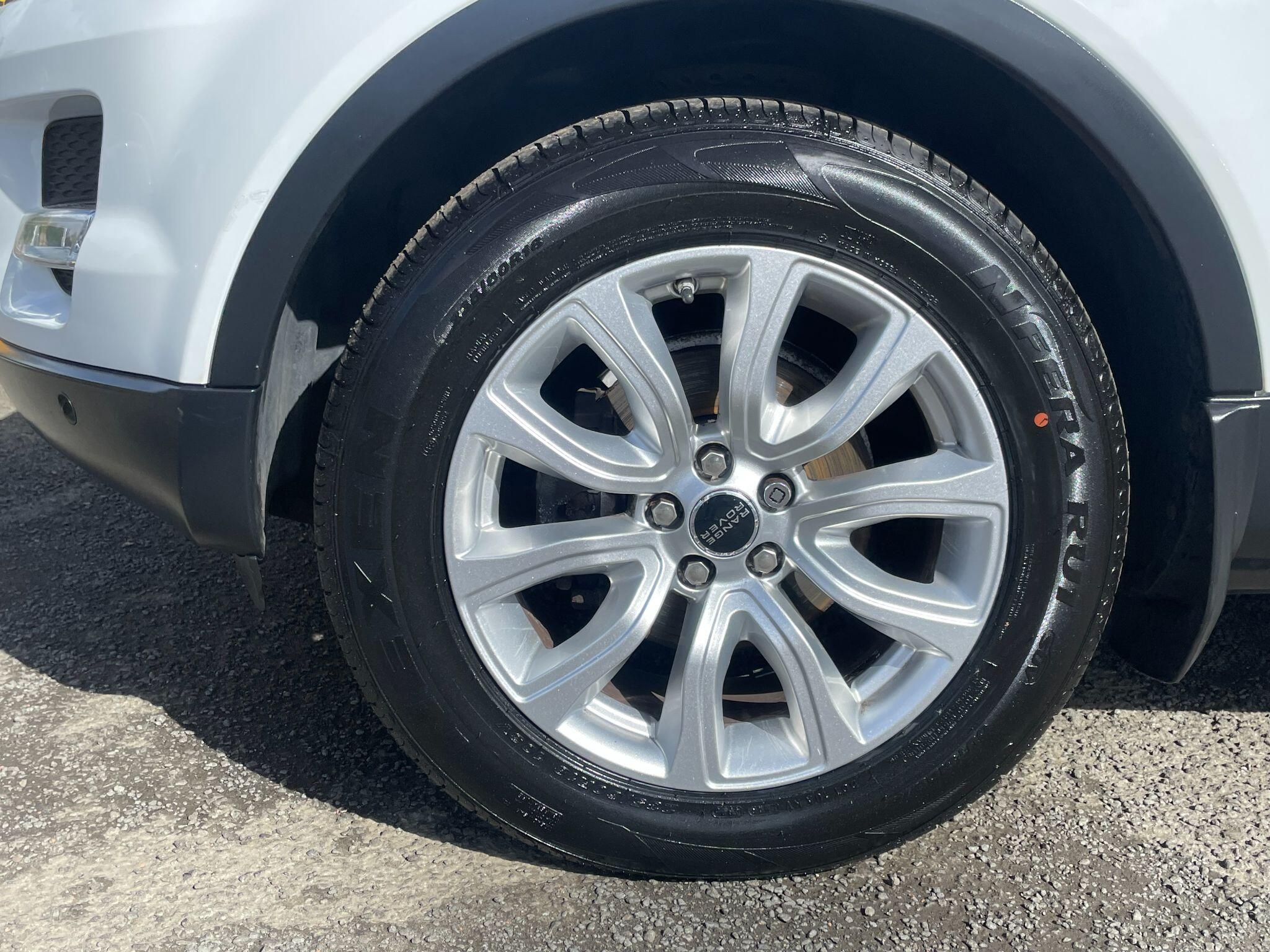 Land Rover Range Rover Evoque view 8