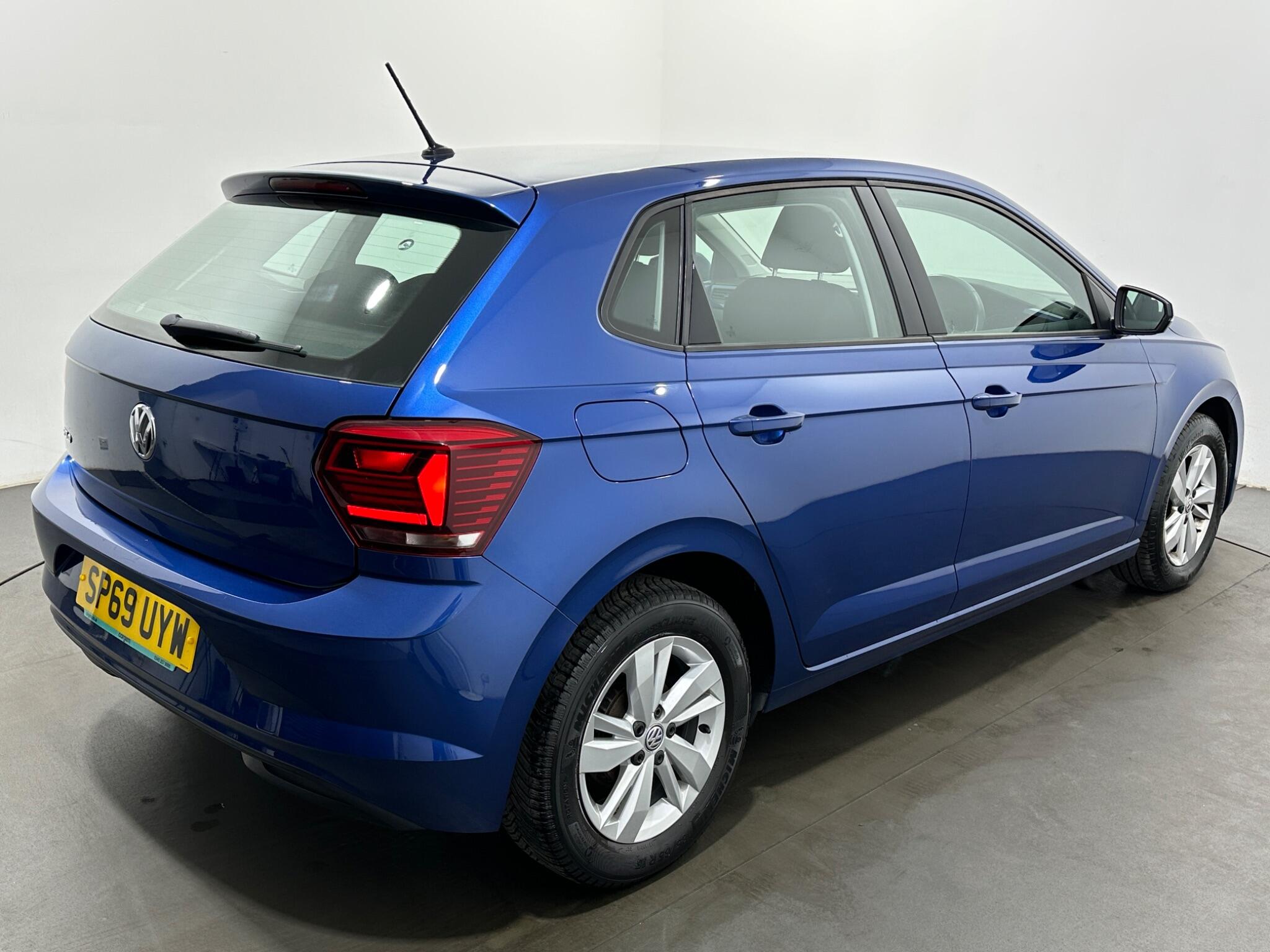 Volkswagen Polo view 48