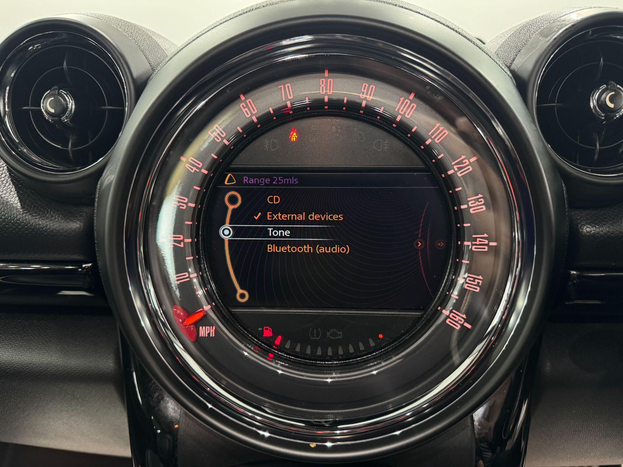 MINI Countryman view 38