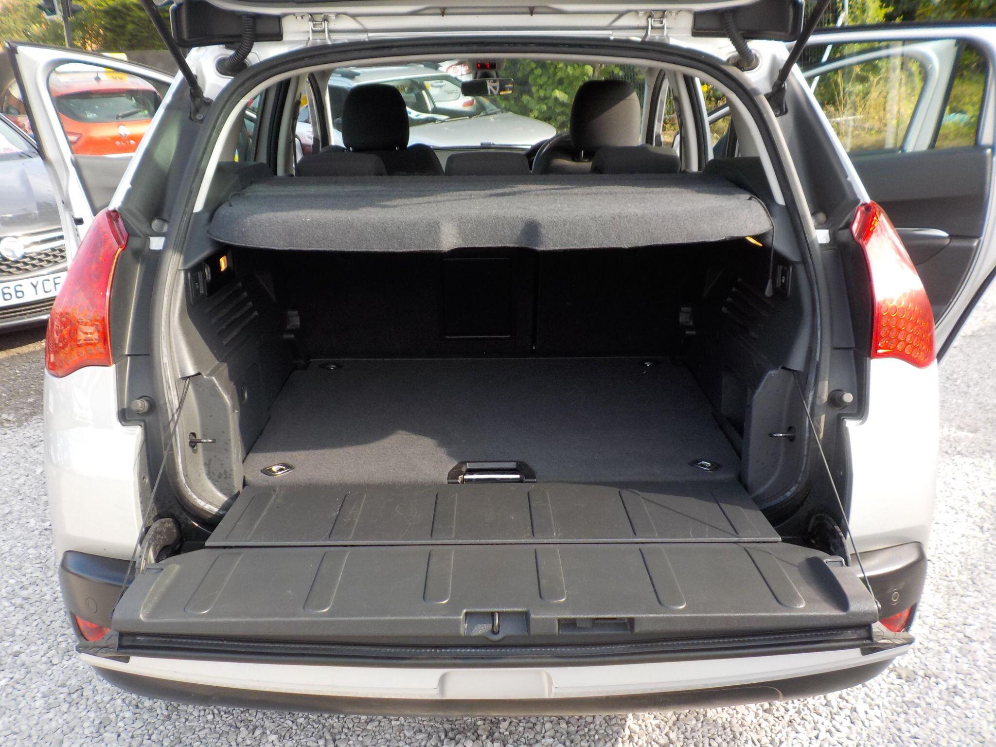 Peugeot 3008 1.6 HDi Active Euro 5 5dr