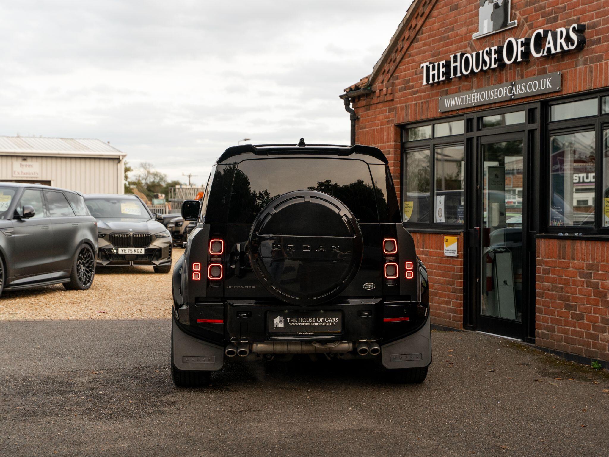 Land Rover Defender view 12