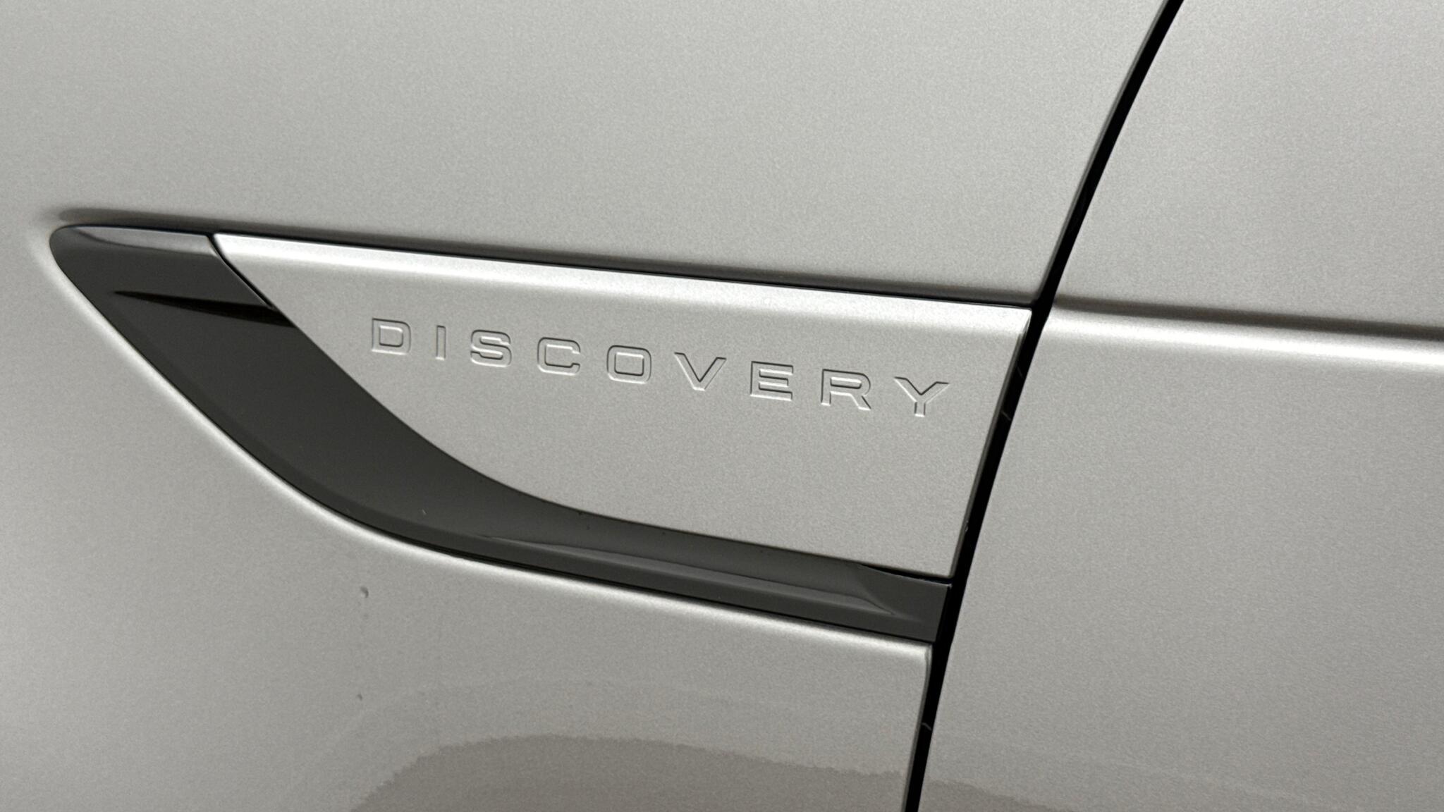 Land Rover Discovery view 20