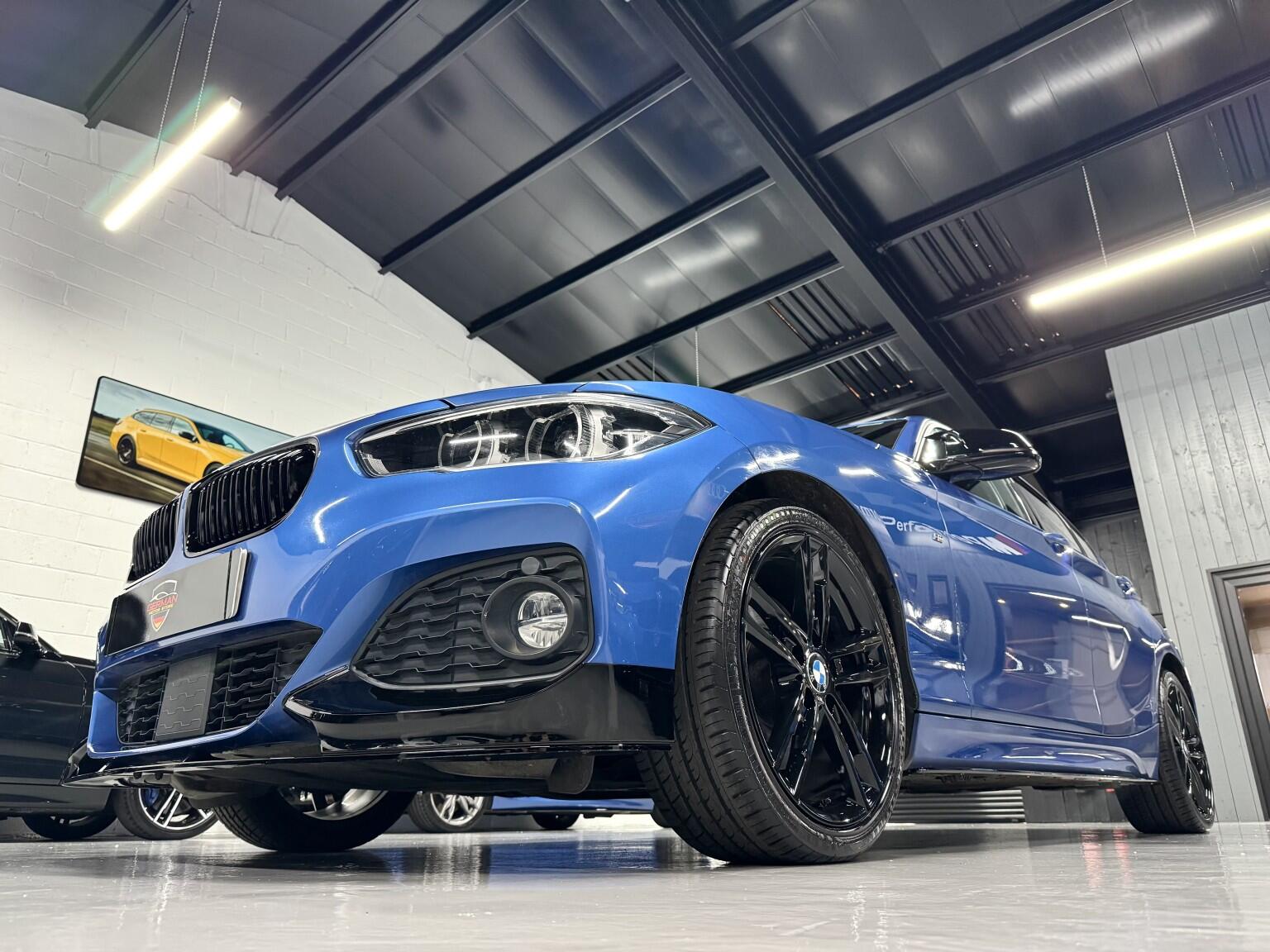 BMW 1 Series view 9