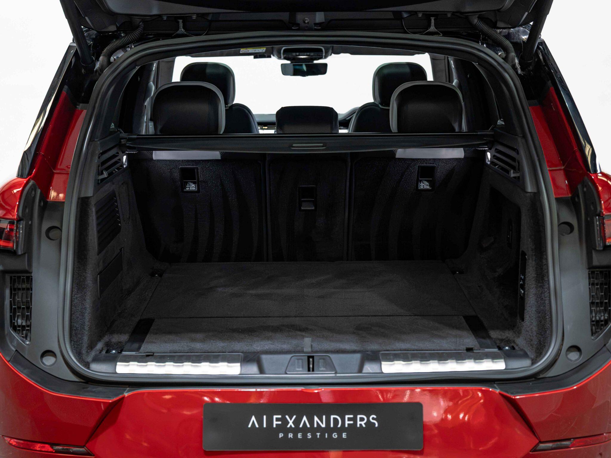 Land Rover Range Rover Sport view 30
