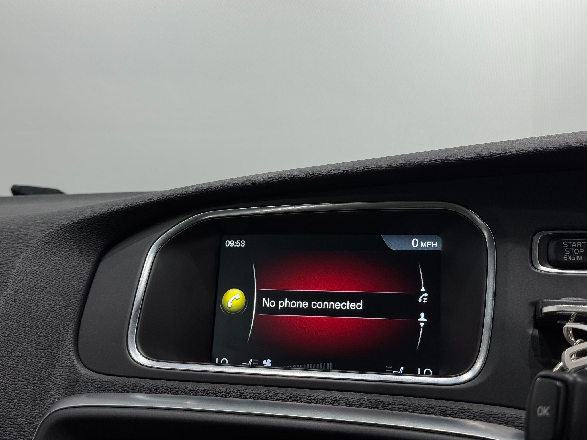 Volvo V40 view 19
