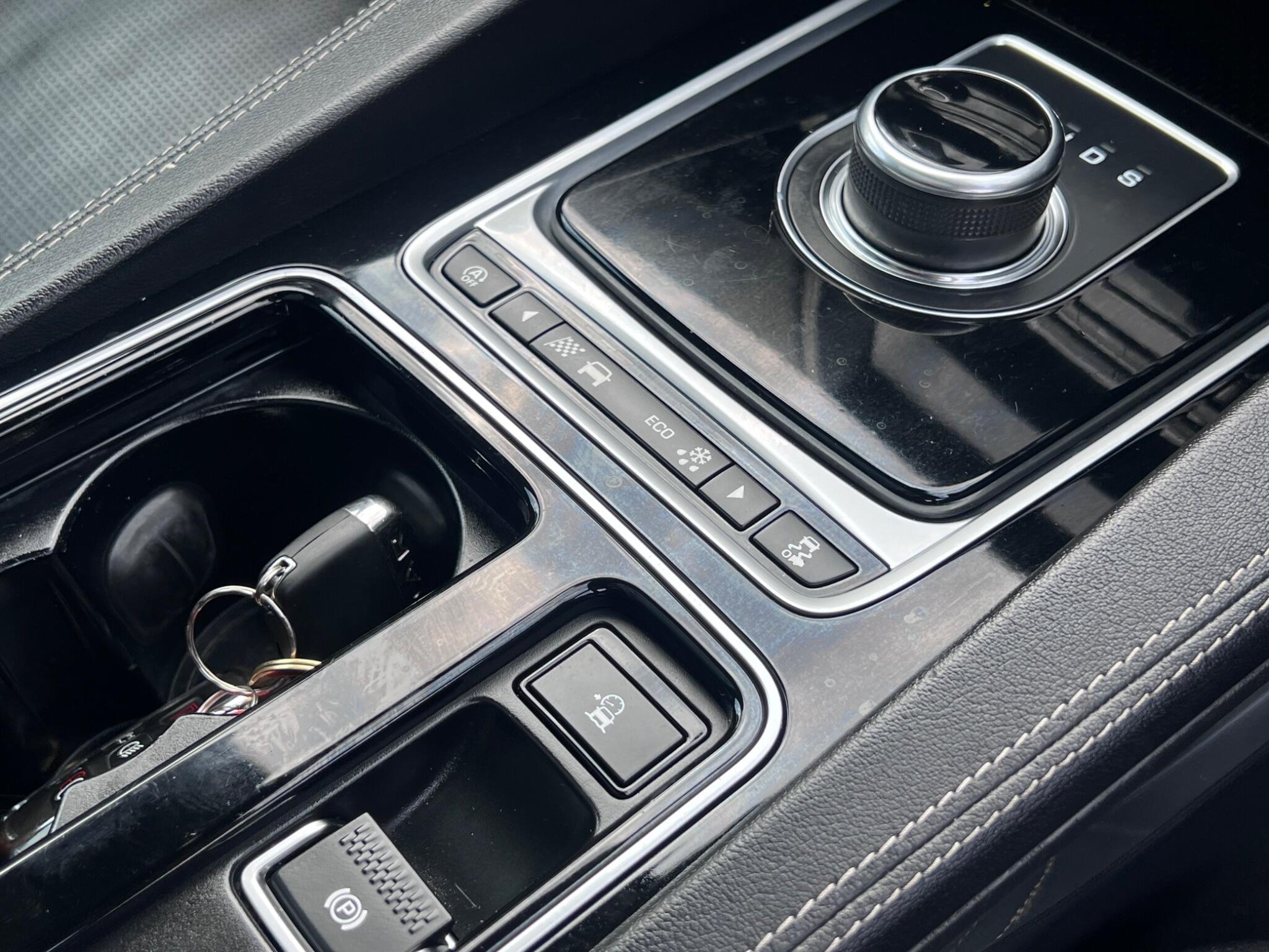 Jaguar F-Pace view 30
