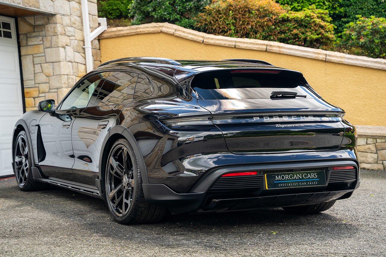 Porsche Taycan view 13