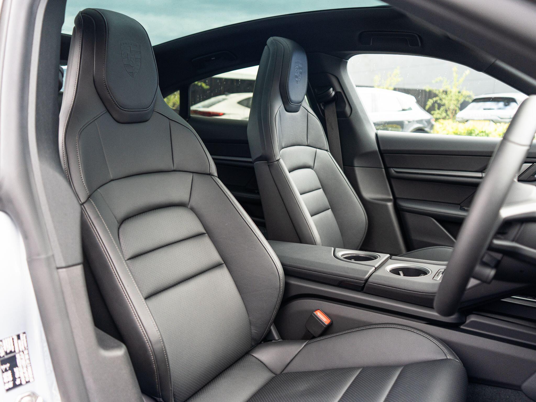 Porsche Taycan view 22