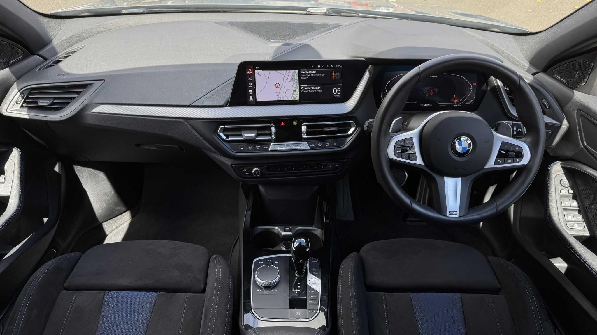 BMW 1 Series view 5