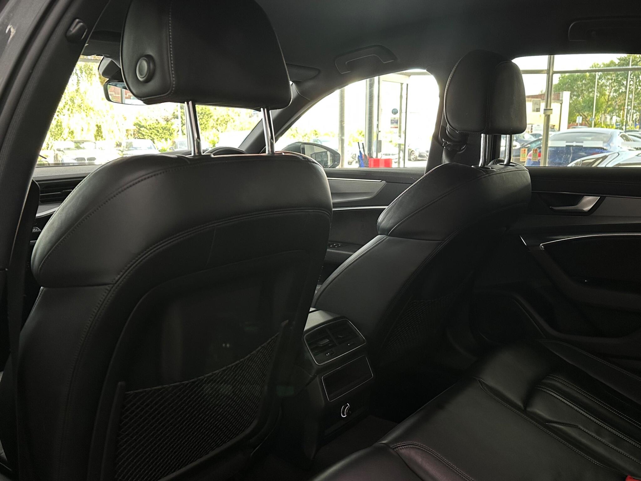 Audi A6 Saloon view 33