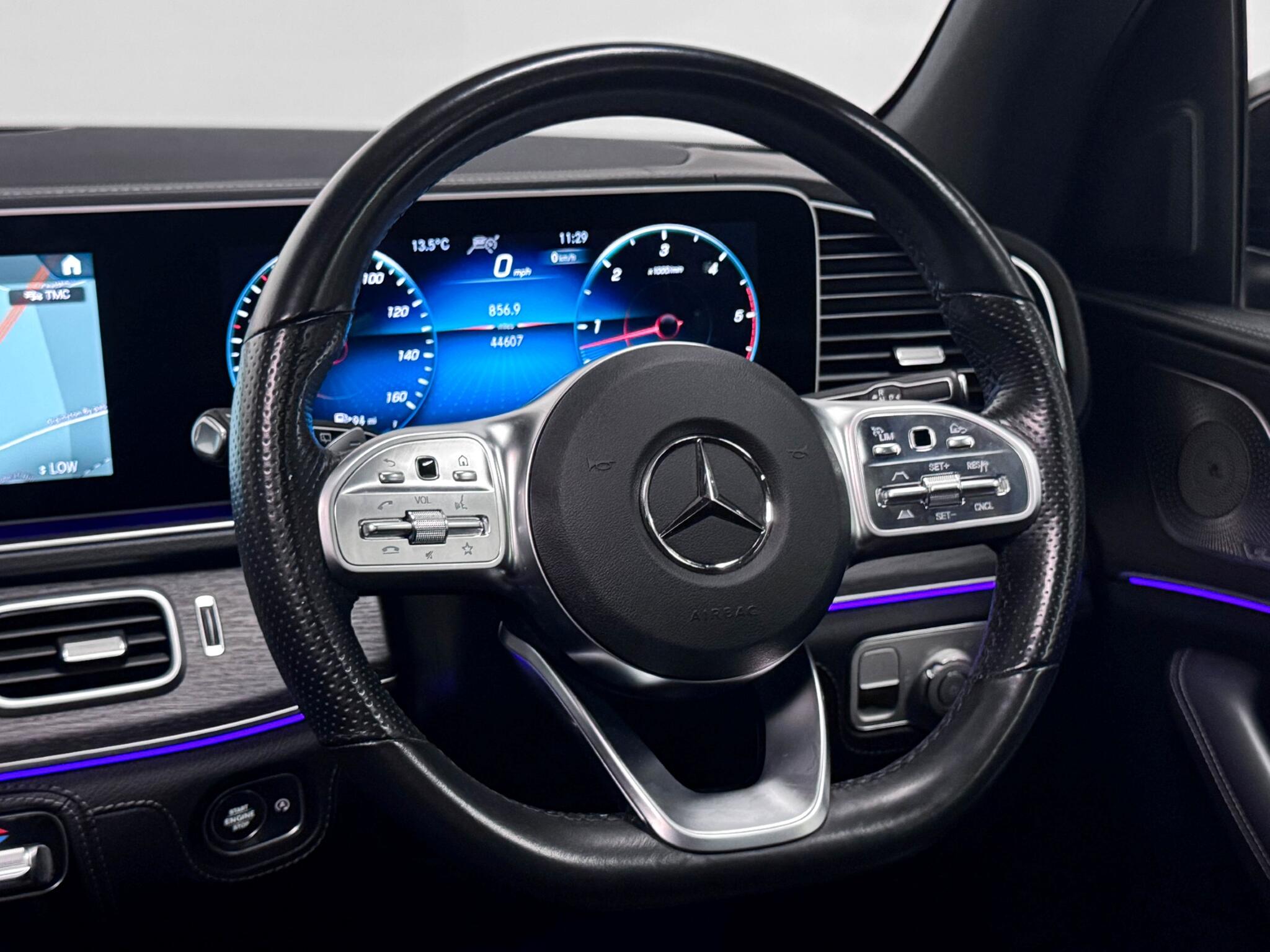 Mercedes-Benz Gle view 21