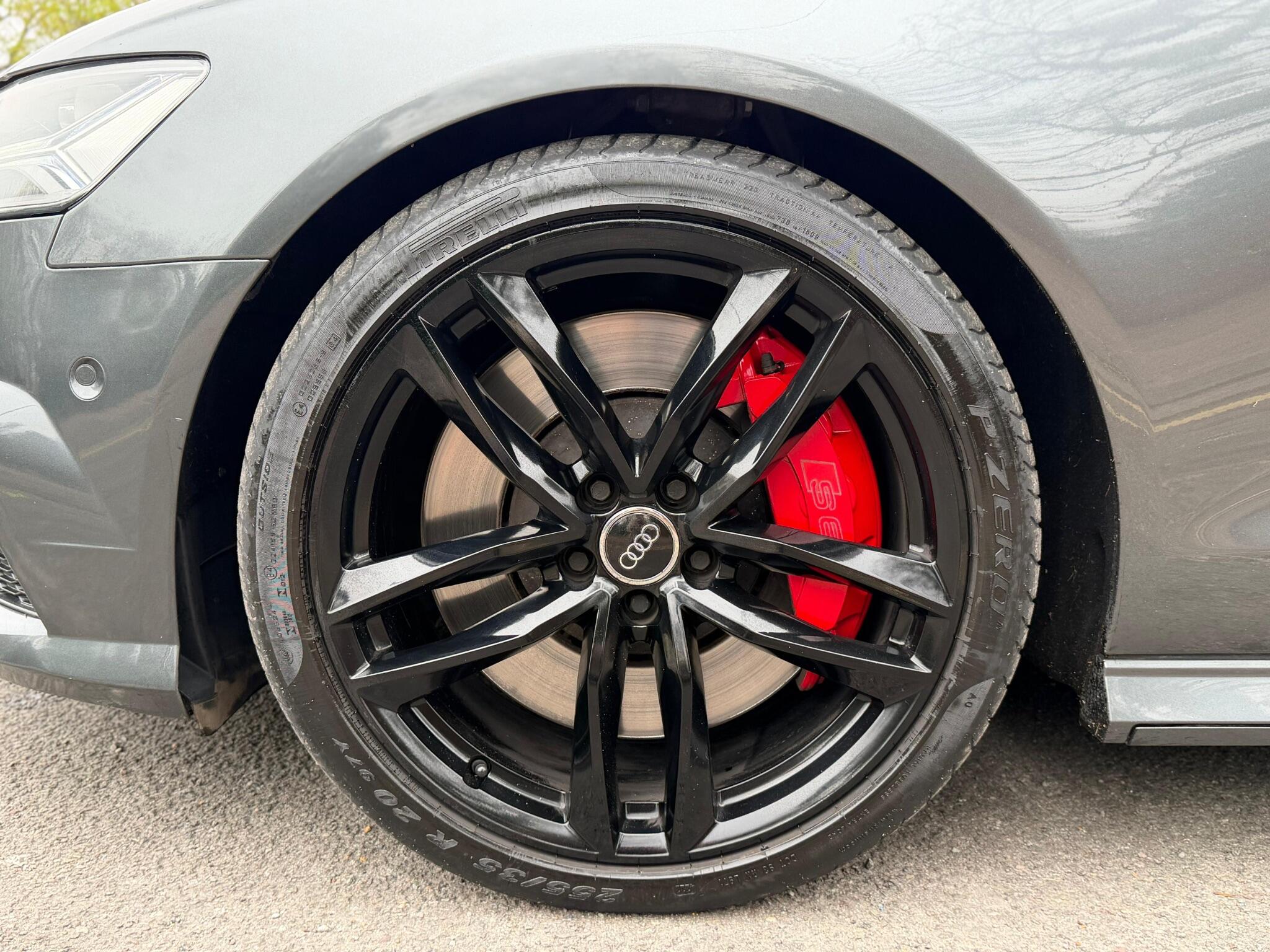 Audi S6 view 31