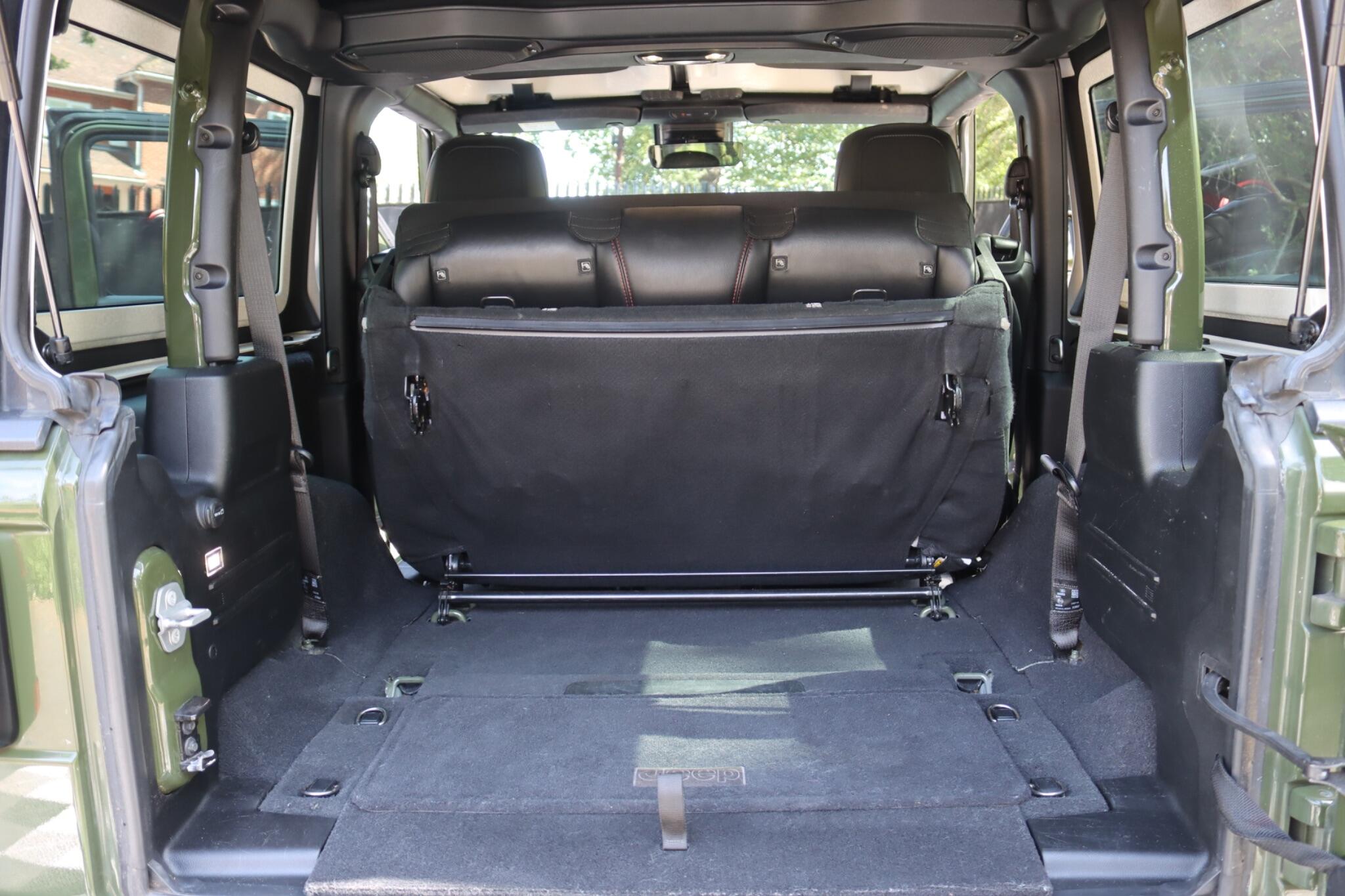 Jeep Wrangler view 20