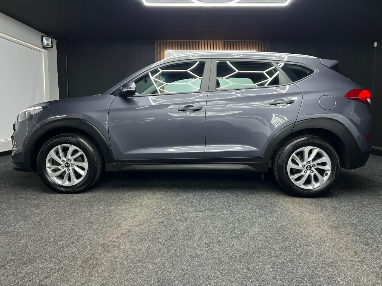 Hyundai Tucson view 4