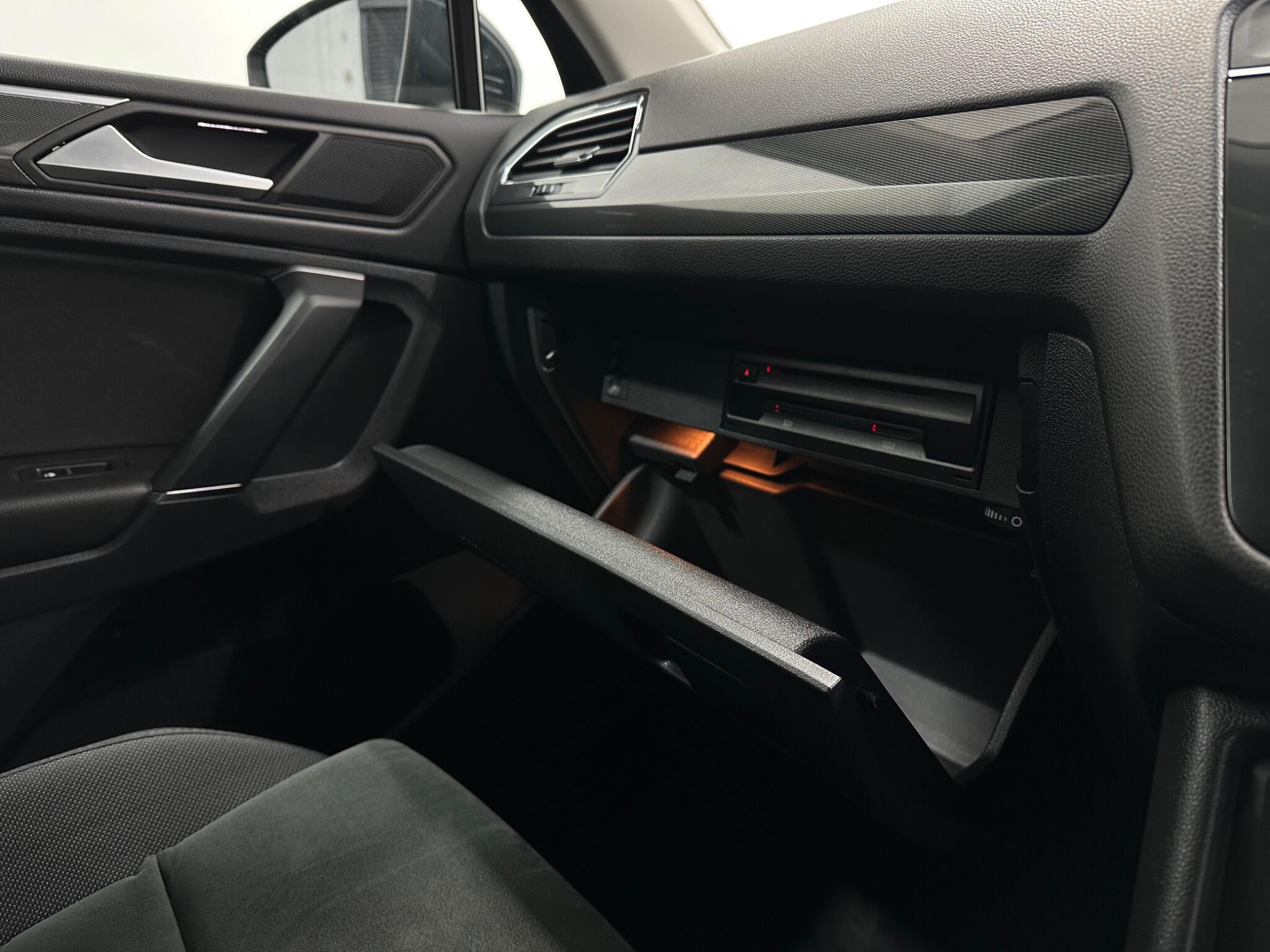 Volkswagen Tiguan Allspace view 29