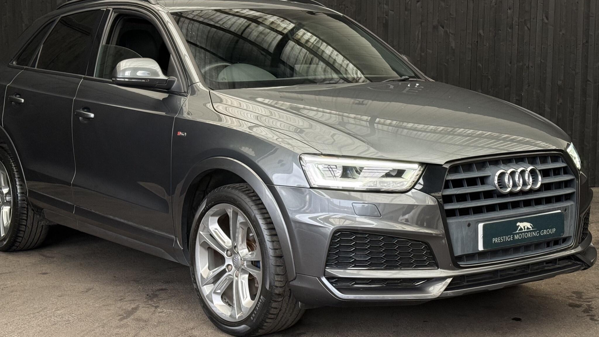 Audi Q3 view 4