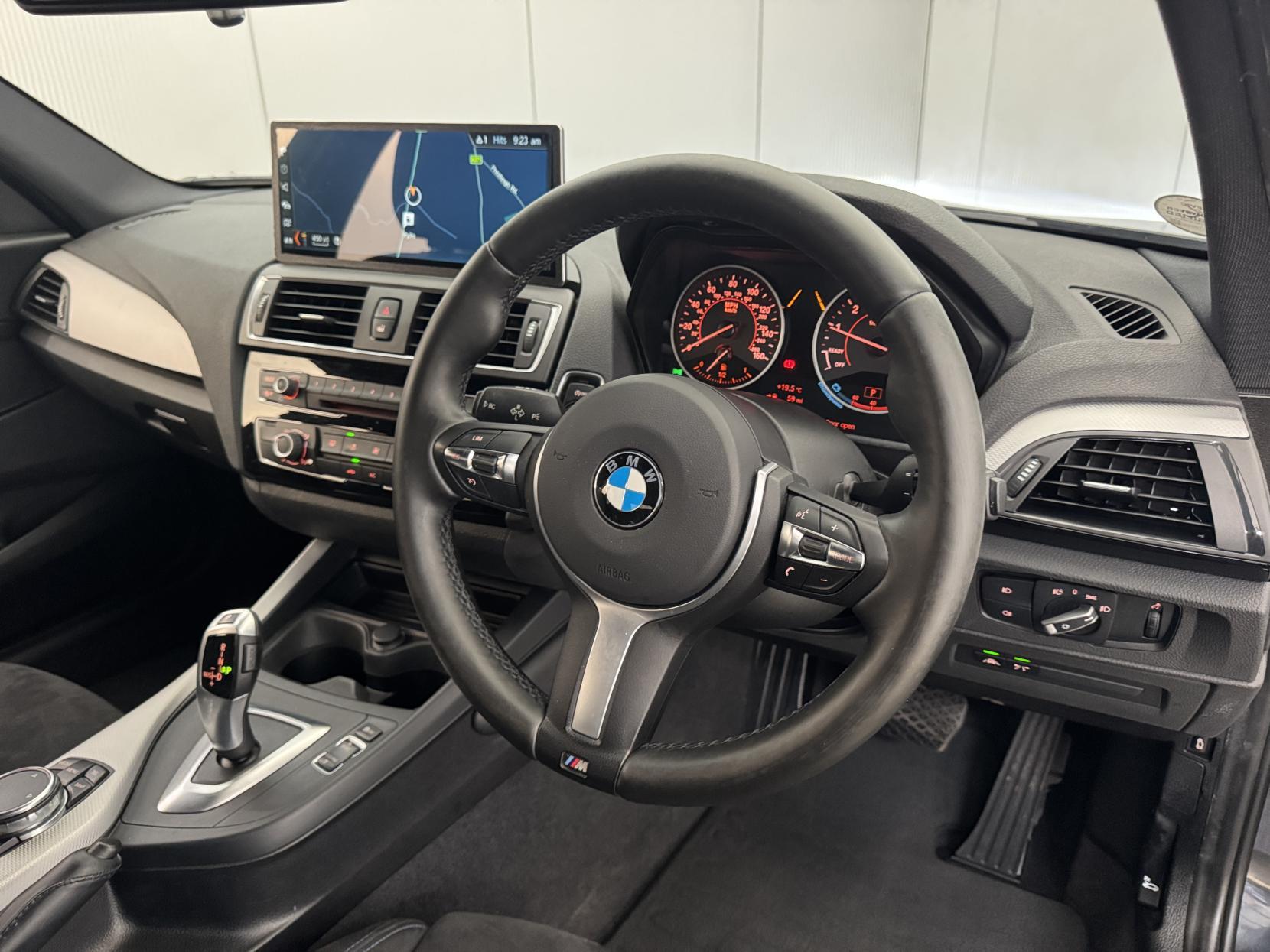 BMW 1 Series view 55